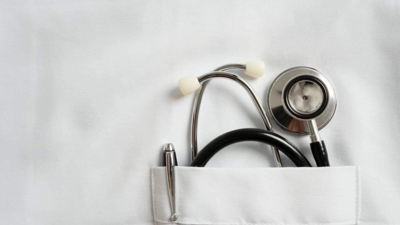 SUS, saúde, estetetoscópio - Cunaplus_M.Faba/istockphoto.com