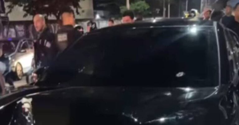 Suspeitos são presos após perseguição envolvendo carro de luxo em Madureira - Reprodução