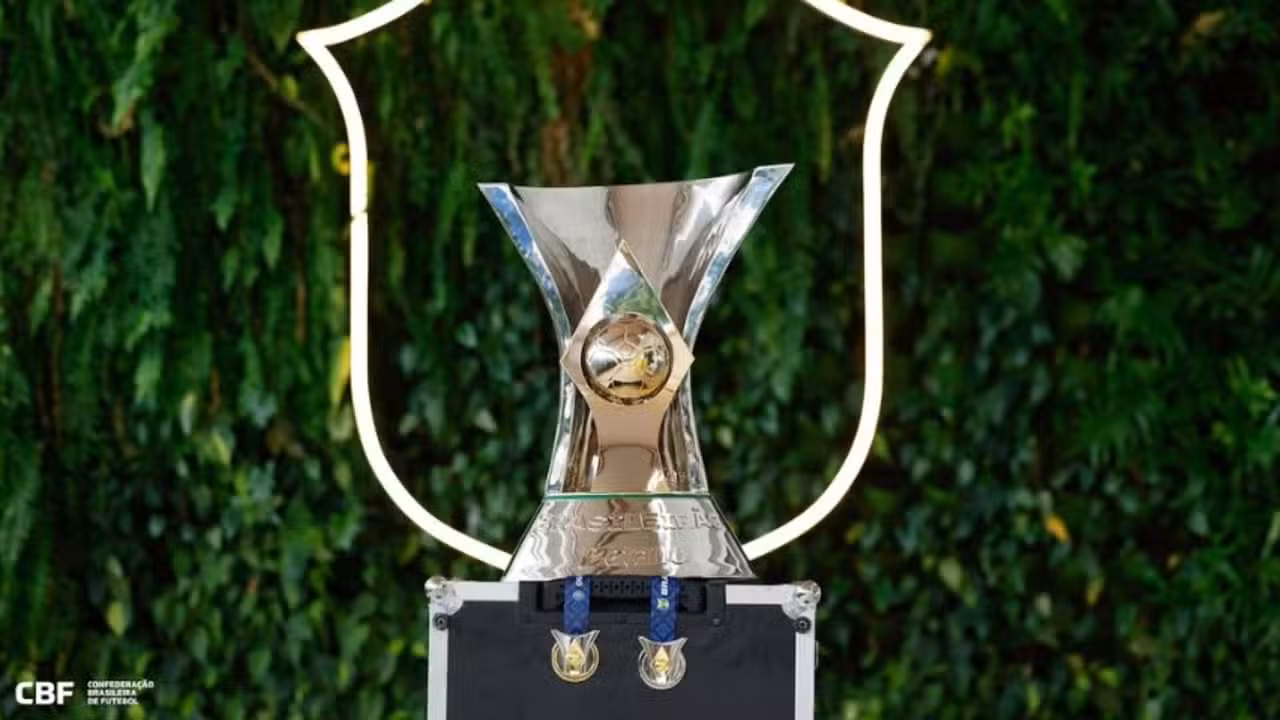 Taça e medalhas do Brasileirão Betano - Rafael Ribeiro/CBF