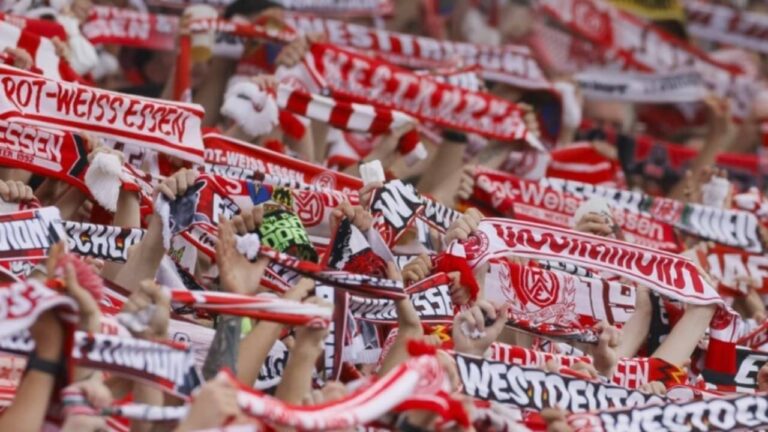 Torcida Rot-Weiss Essen - X/Twitter