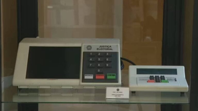 Urna, eleição - Reprodução/Globo