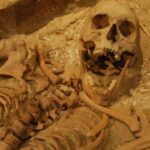 Vítima do Massacra do Batavia - Divulgação/worldhistory.org/Guy de la Bedoyere