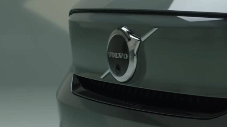 Volvo XC40 - Divulgação