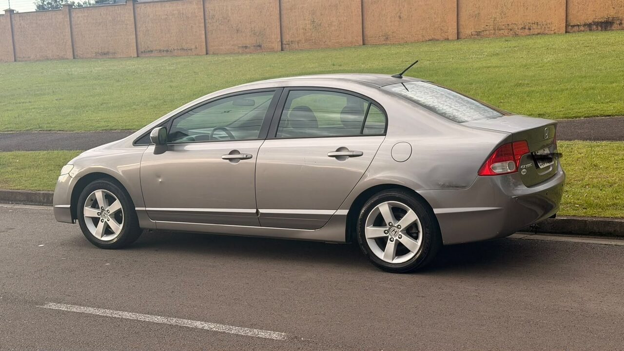 Civic LXS 1.8 Automático 2009 — REPASSE